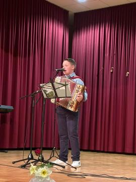 Proslava ob materinskem dnevu v Šalovcih 6